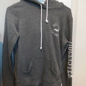 Hollister sweat shirt